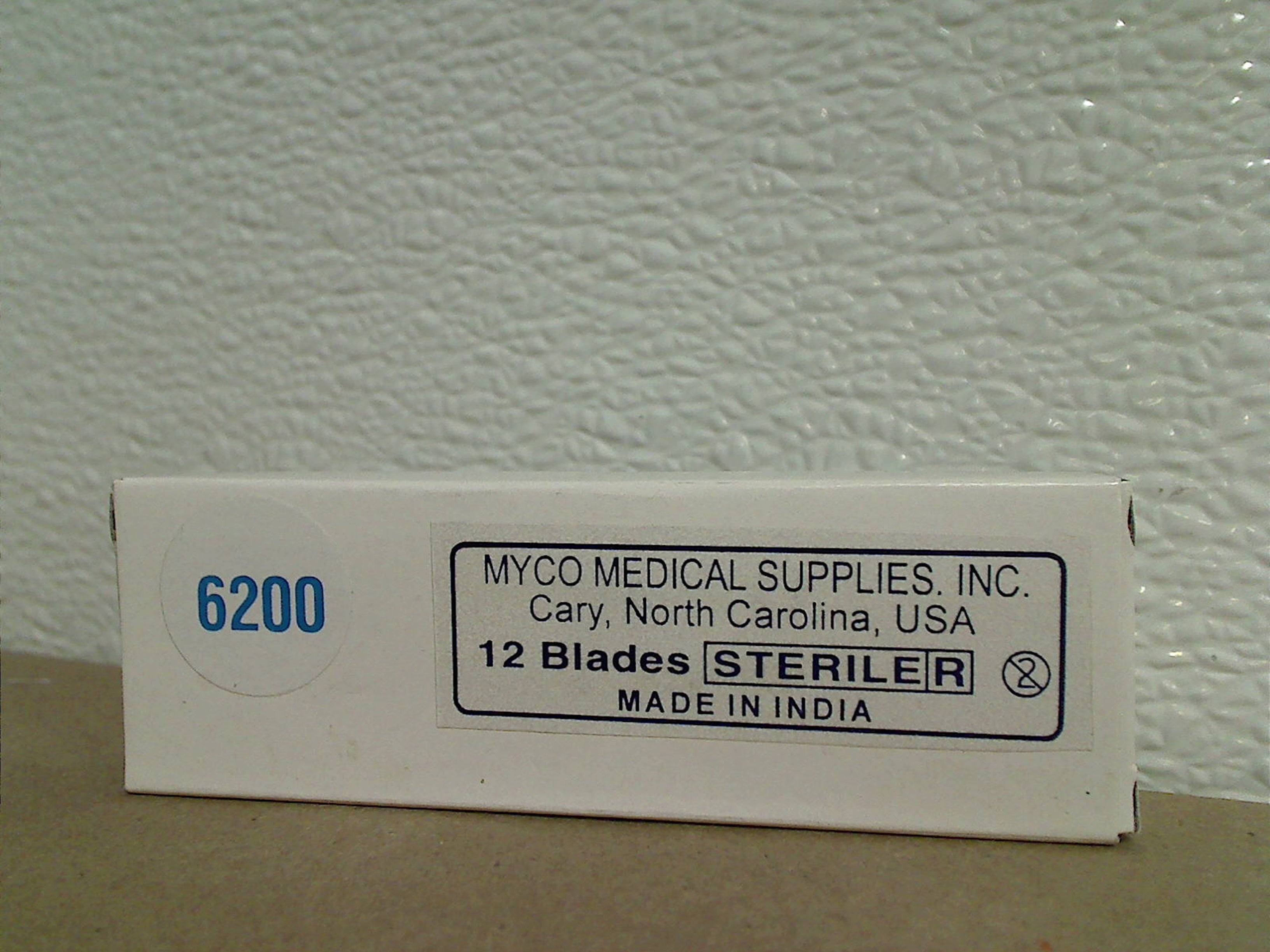 MYCO MEDICAL 2002-62 MYCO MEDICAL  2002-62 #6200 Sterile Miniature Carbon Steel Surgical Scalpel Blade (case of 600 blades)